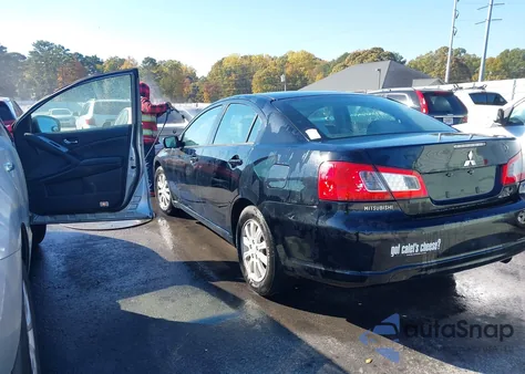 2011 Mitsubishi Galant Es z USA, uszkodzony, nr VIN 4A32B2FF6BE009332